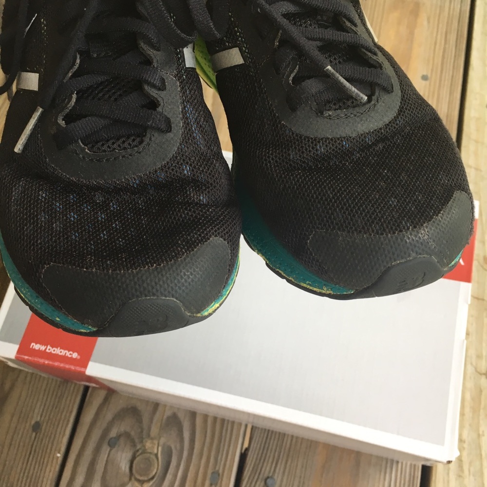 New Balance Run Sneakers (fit Women’s 6) - Picture 6 of 8